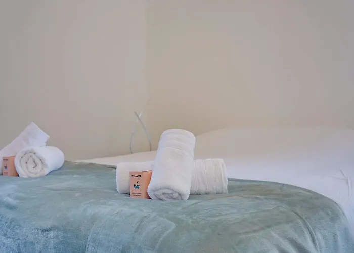 Dans Les Arbres, Proche * Le Verdon-sur-Mer