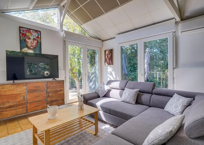 Holiday home Dans Les Arbres, Proche Le Verdon-sur-Mer